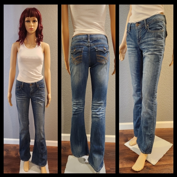 Distressed Wash Flare Jeans - Picture 1 of 16